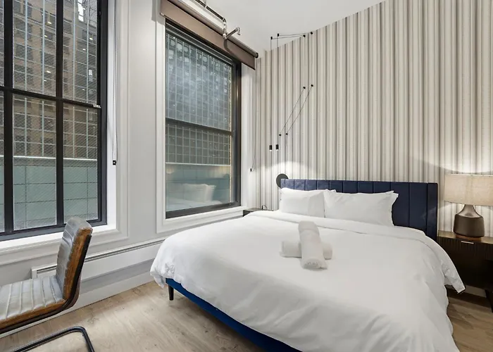 The Plymouth Chicago 4-Br Apartment In Printers Row - Free Parking, Gym & Rooftop