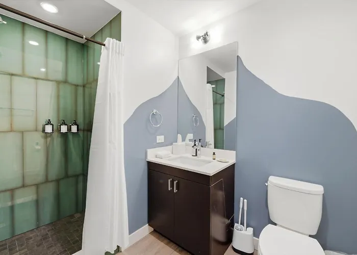 The Plymouth Chicago 4-Br Apartment In Printers Row - Free Parking, Gym & Rooftop Chicago