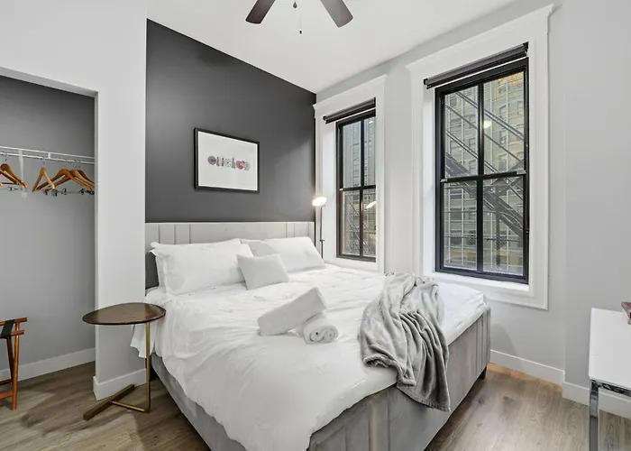 Aparthotel The Plymouth Chicago 4-Br Apartment In Printers Row - Free Parking, Gym & Rooftop Chicago