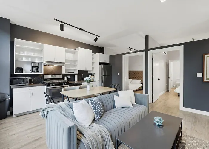 The Plymouth Chicago 4-Br Apartment In Printers Row - Free Parking, Gym & Rooftop Aparthotel